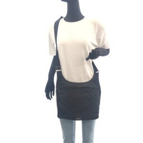 Prada Tessuto triangular logo plate black nylon shoulder bag - Picture 6 of 10